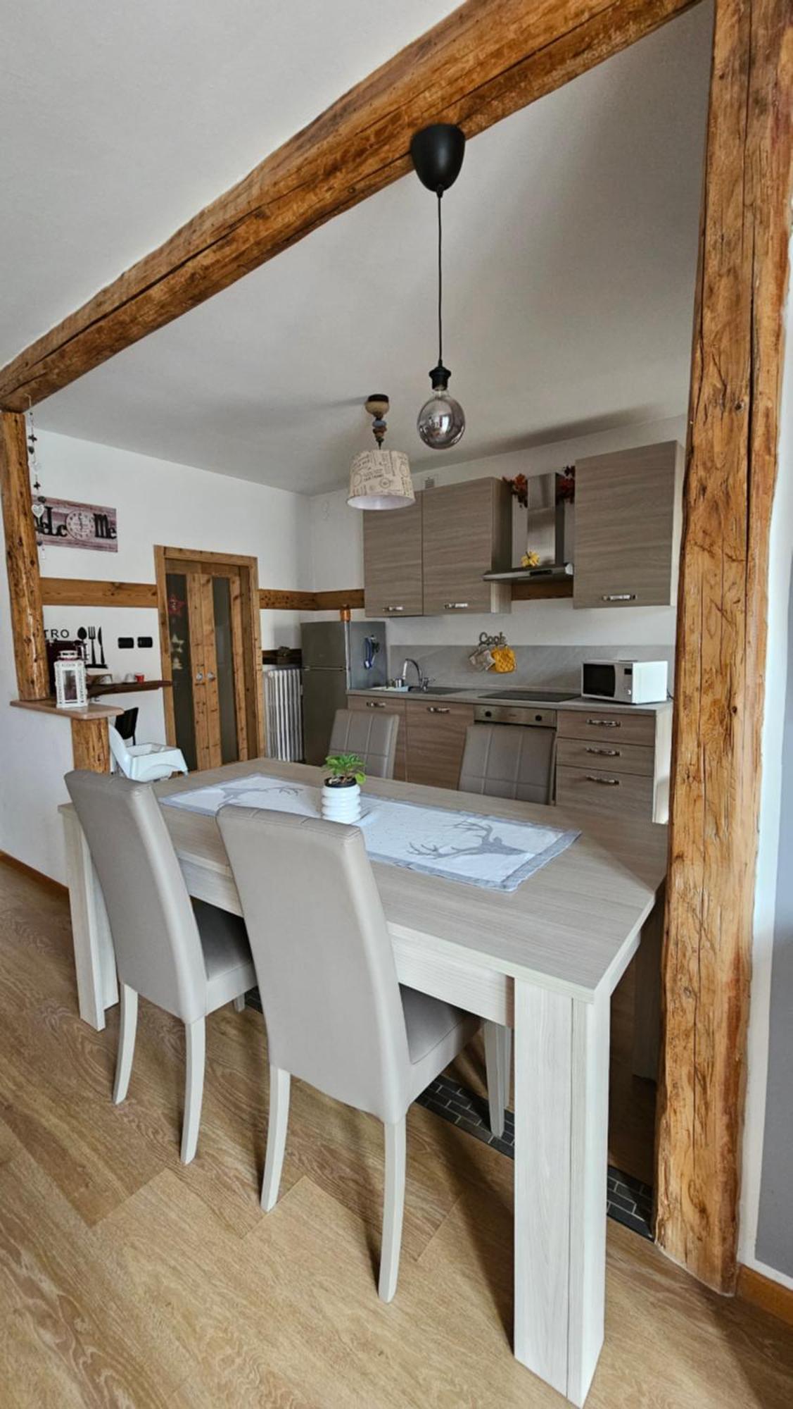 Appartamento "Roby" In Centro Cavalese Exteriör bild